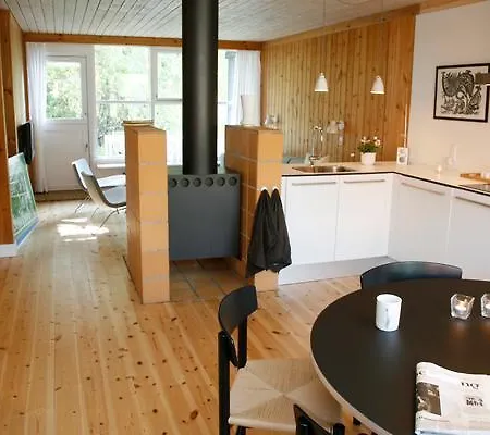 Marielyst Three-bedroom 06 Bøtø By
