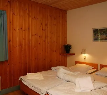 Marielyst Three-bedroom 06